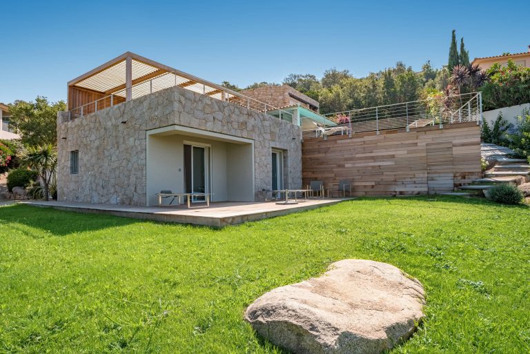 Louer une villa proche du Cabanon Bleu