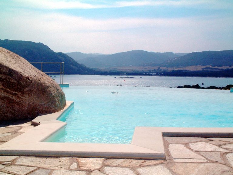 Cala d'Oro, villa avec piscine et vue mer