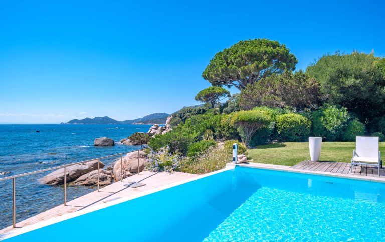 Idyllic location for this waterfront villa for rent