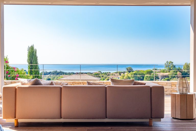 Palombaggia à louer belle villa avec vue mer