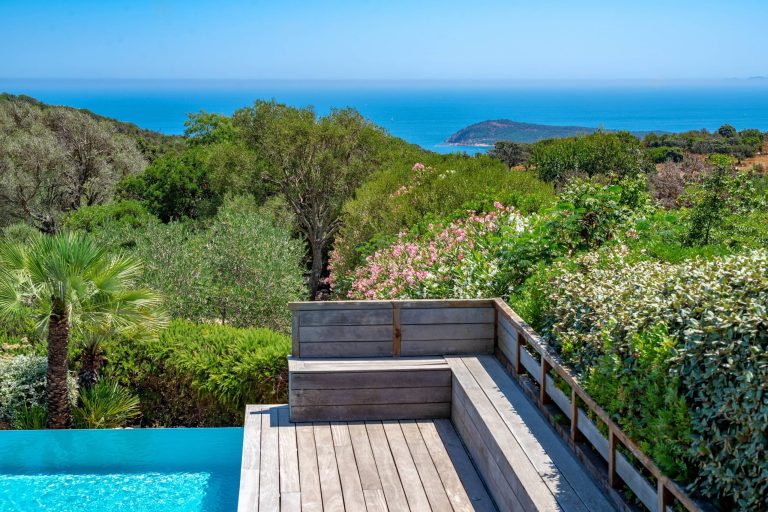 Rondinara villa à louer avec vue mer panoramique