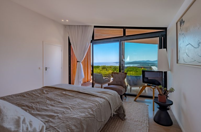 A louer Porto-Vecchio villa avec splendide panorama