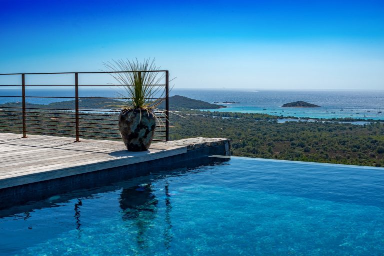 A louer Porto-Vecchio, villa avec splendide vue mer