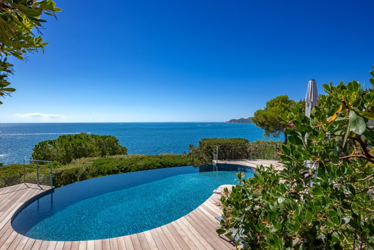 Cala d'Oro, belle villa avec piscine à louer