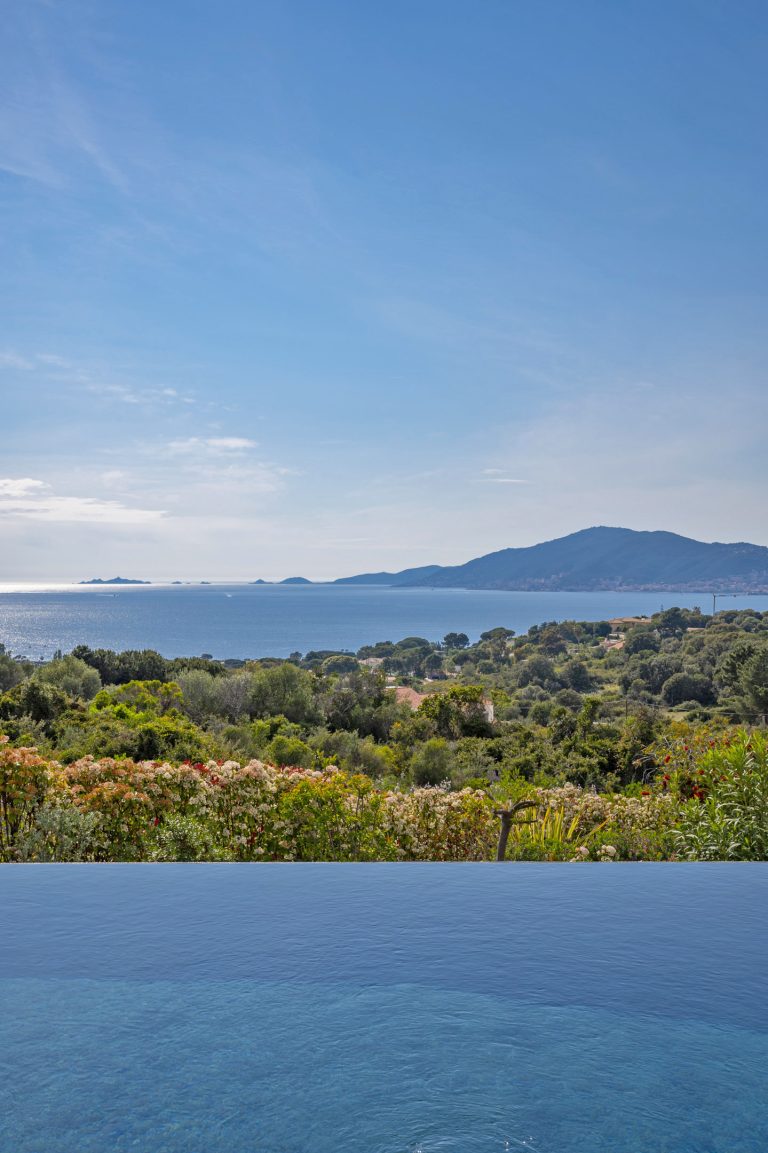 Porticcio villa contemporaine à louer