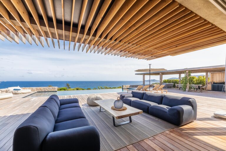 Location villa de luxe à Palombaggia