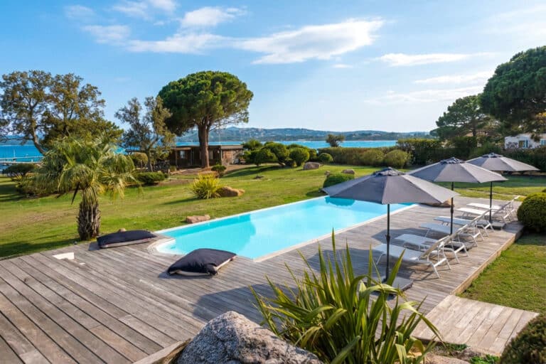 Beachfront villa rental in Marina di Fiori, Porto-Vecchio